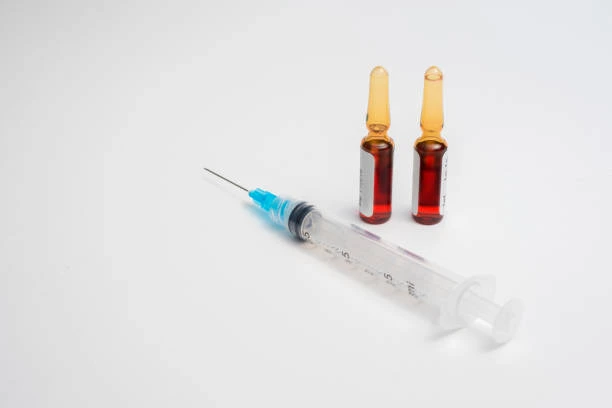 What Are B12 Shots? 5 Benefits and Side Effects